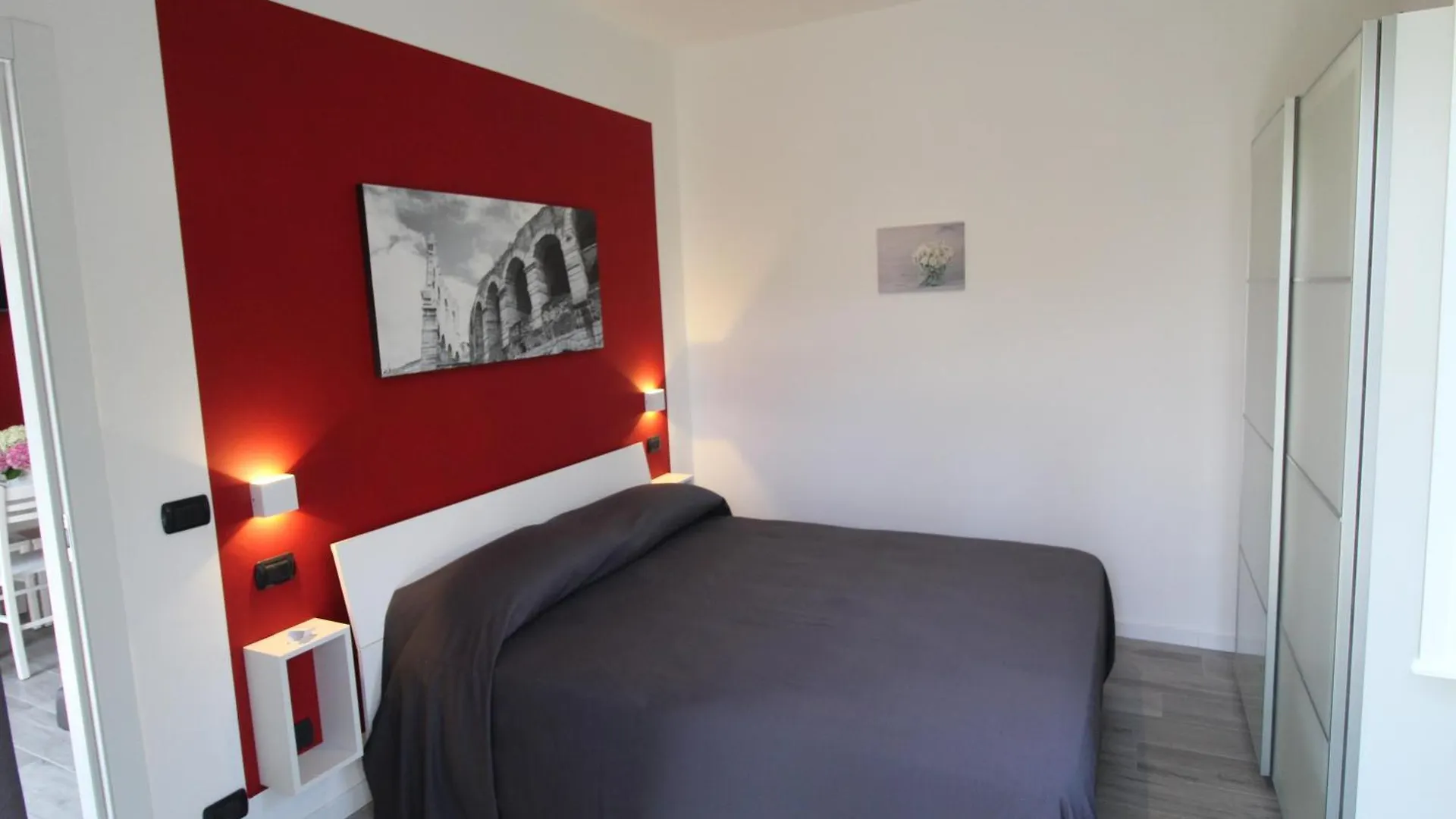 Villa Lori Apartments Garden And Beach Peschiera del Garda