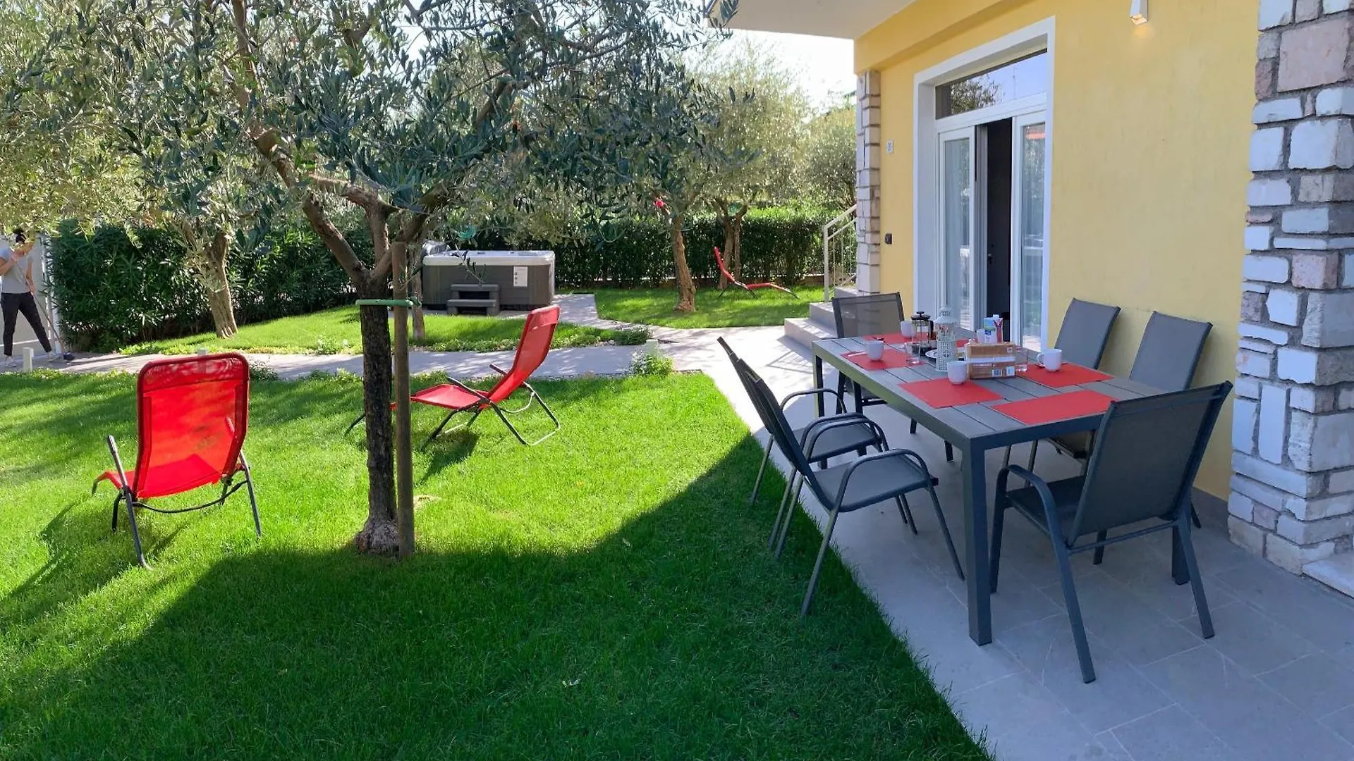 Villa Lori Apartments Garden And Beach Peschiera del Garda